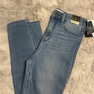 Abercrombie & Fitch Jean legging high rise